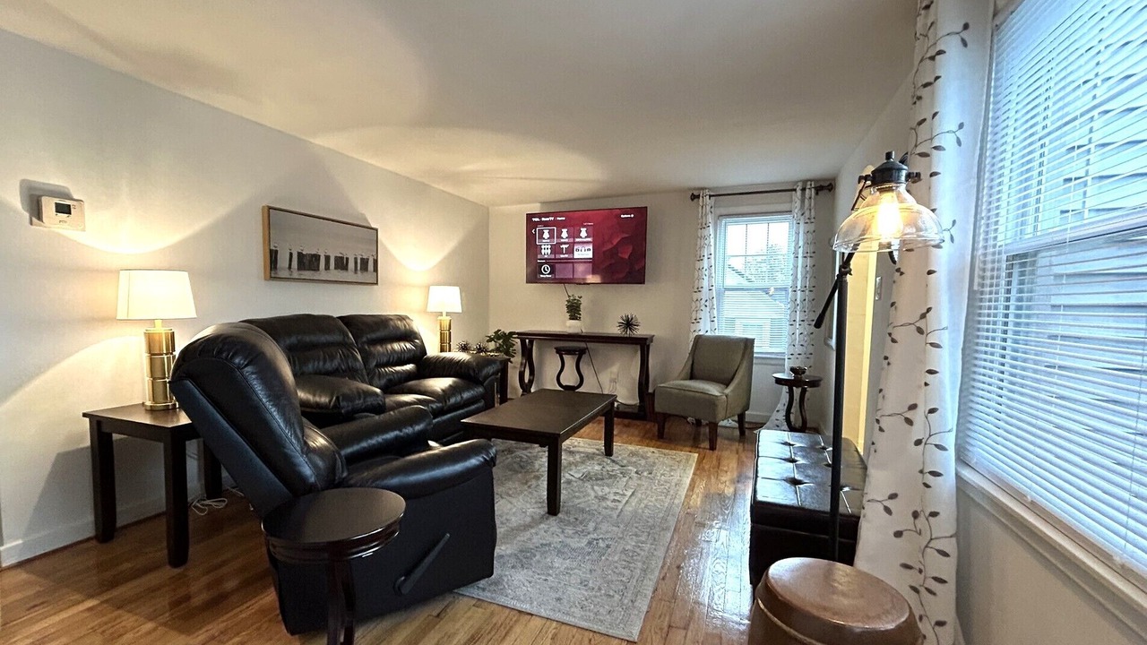 Photo of Livingroom in New Hartford
