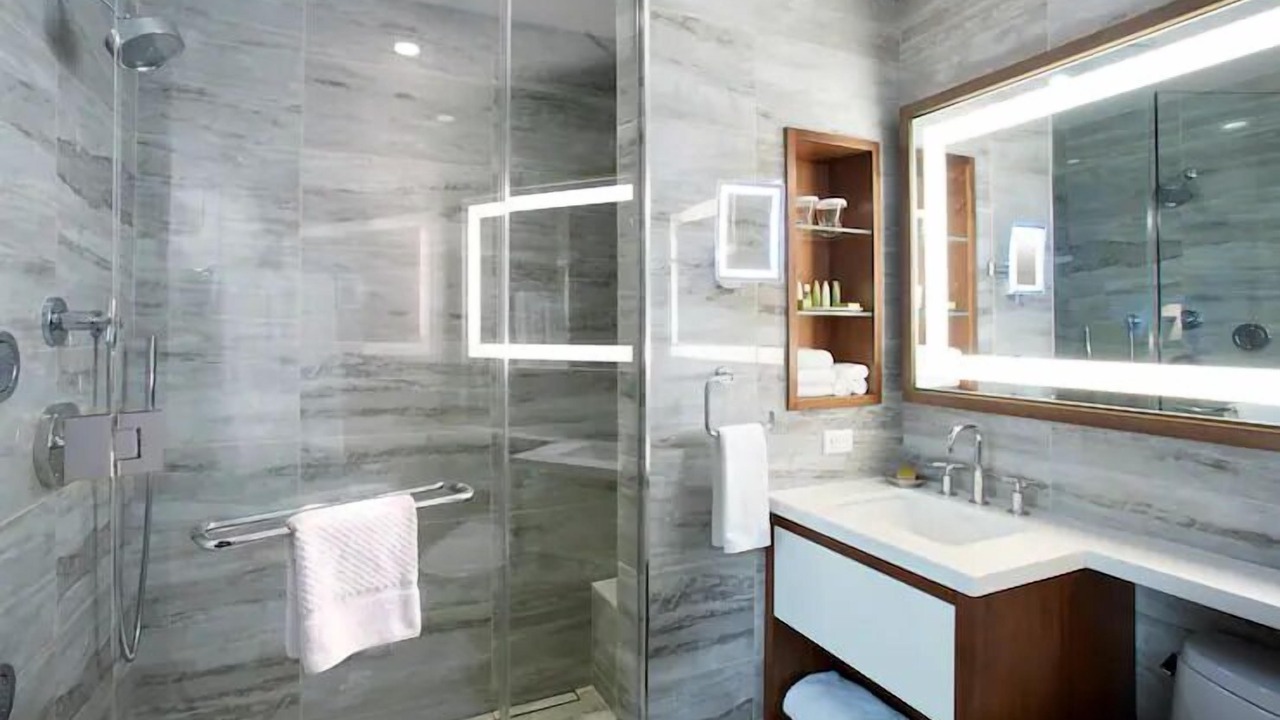 Photo of Bathroom in Central Park South