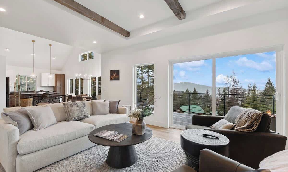 Photo of Livingroom in Lakeside