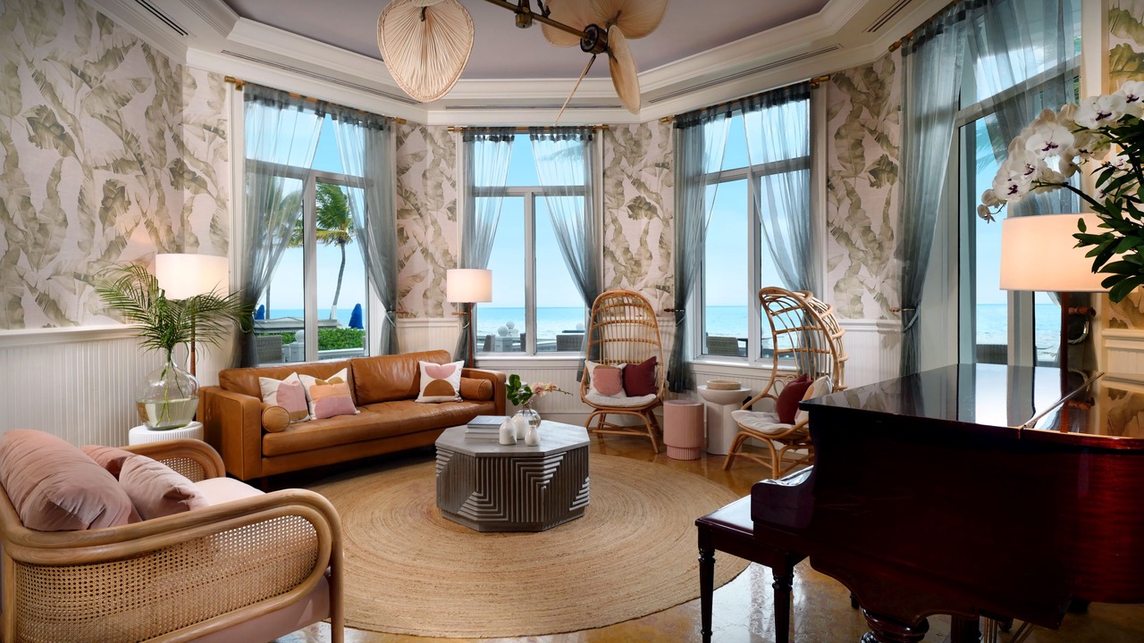 Photo of Livingroom in Dolphin Isles