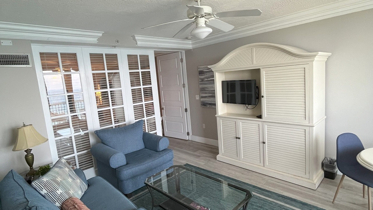 Photo of Livingroom in Dolphin Isles