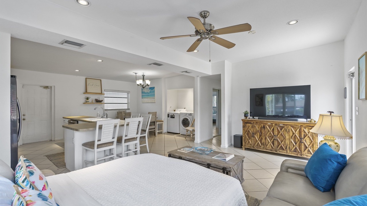 Photo of Bedroom in Pompano Isles
