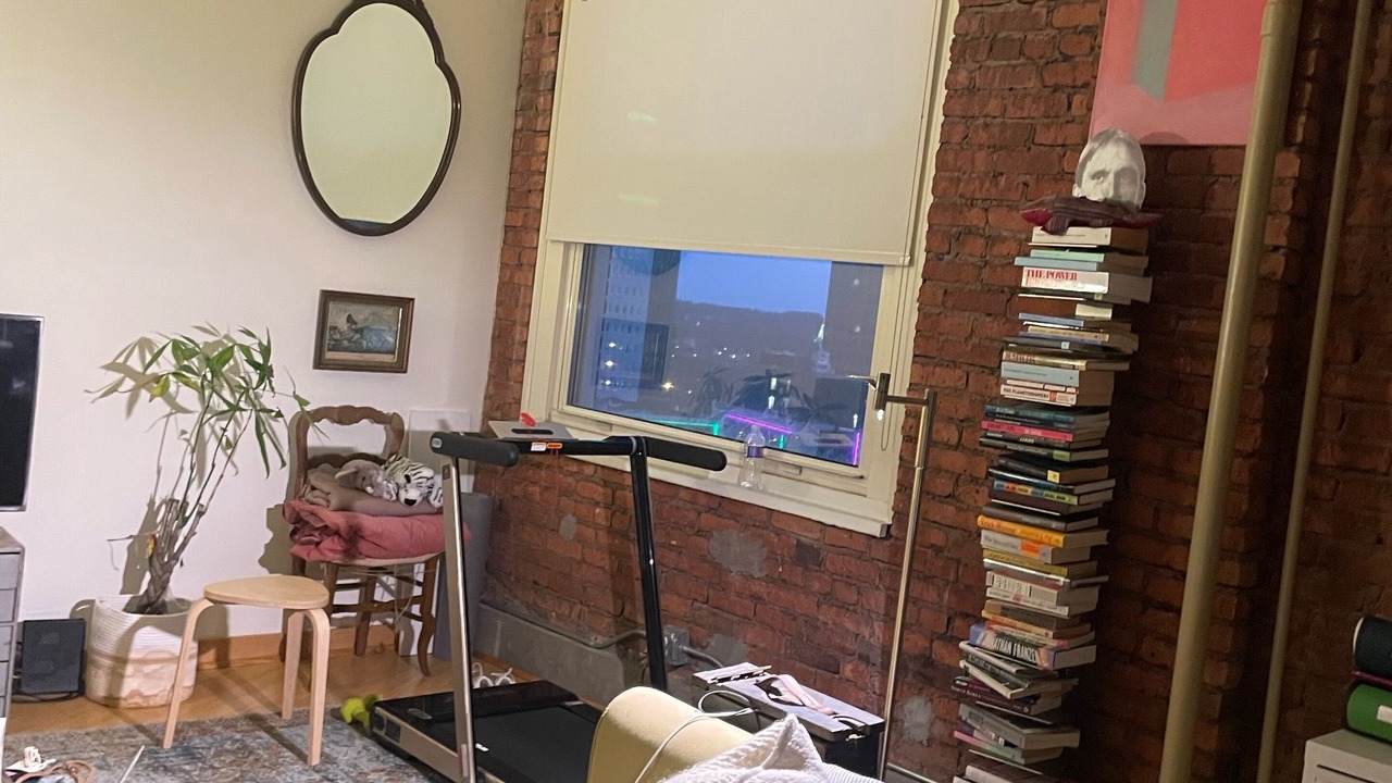 Photo of Livingroom in Central Business District
