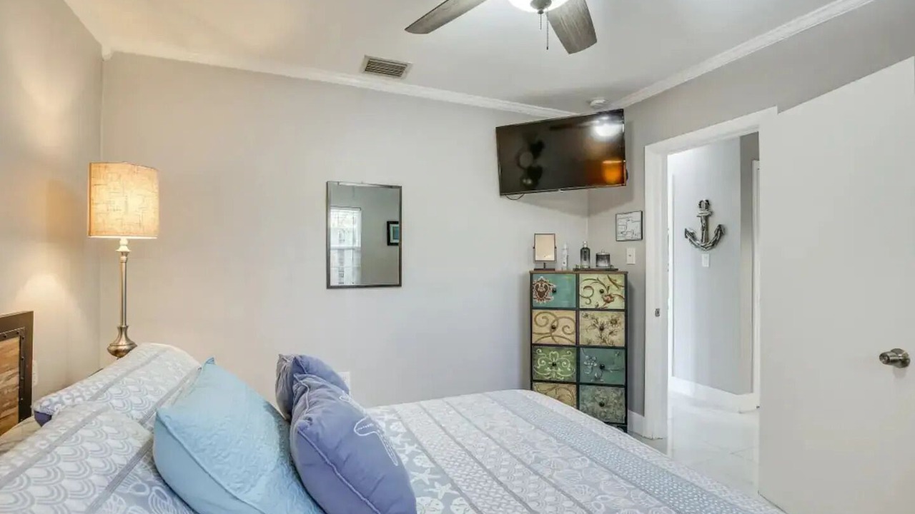 Photo of Bedroom in Edgewood