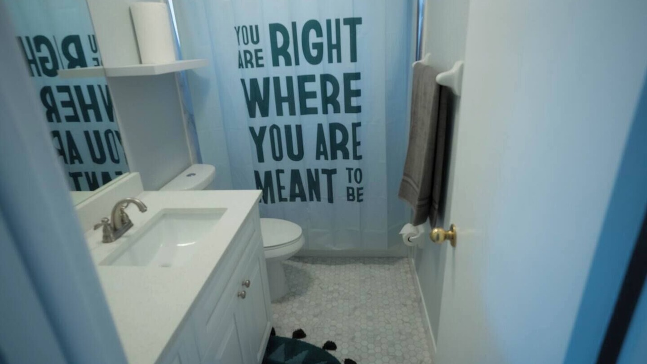 Photo of Bathroom in Sunrise