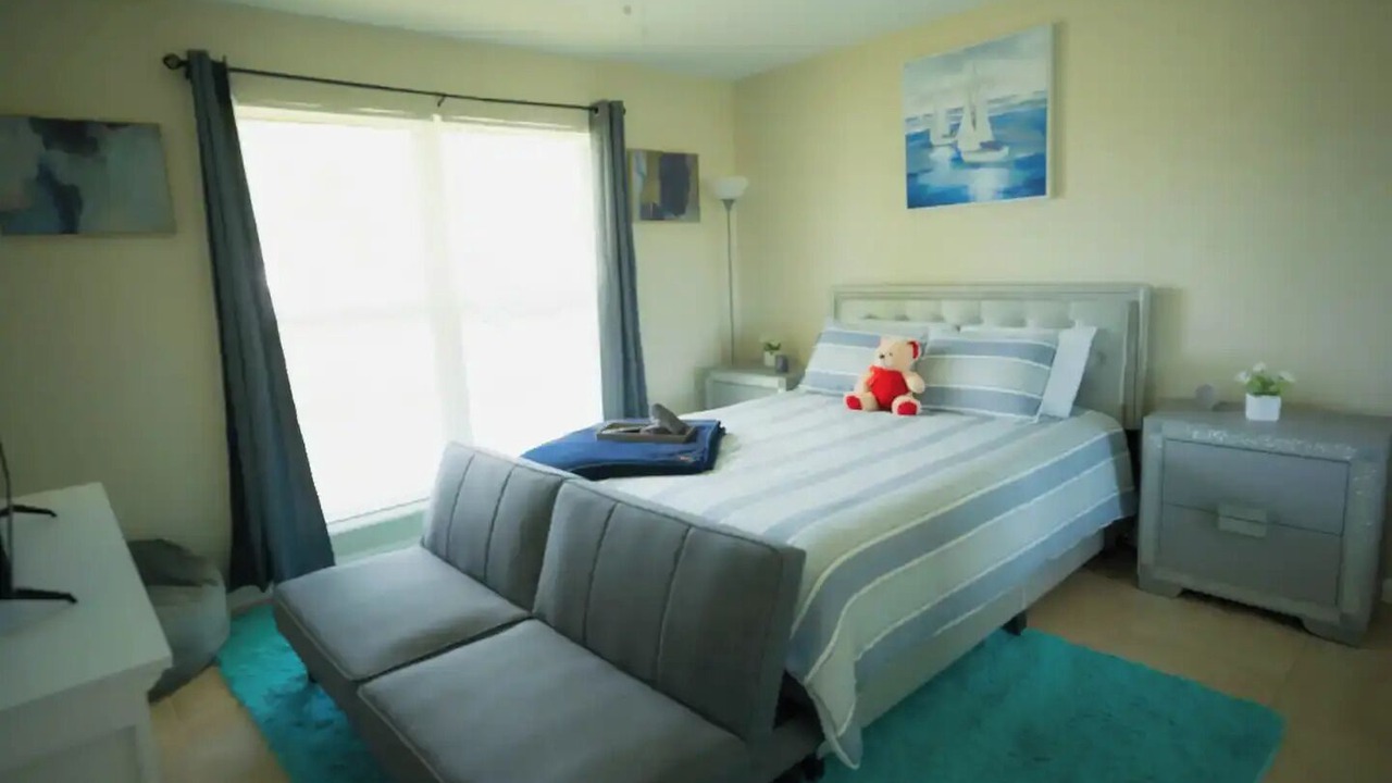 Photo of Bedroom in Sunrise