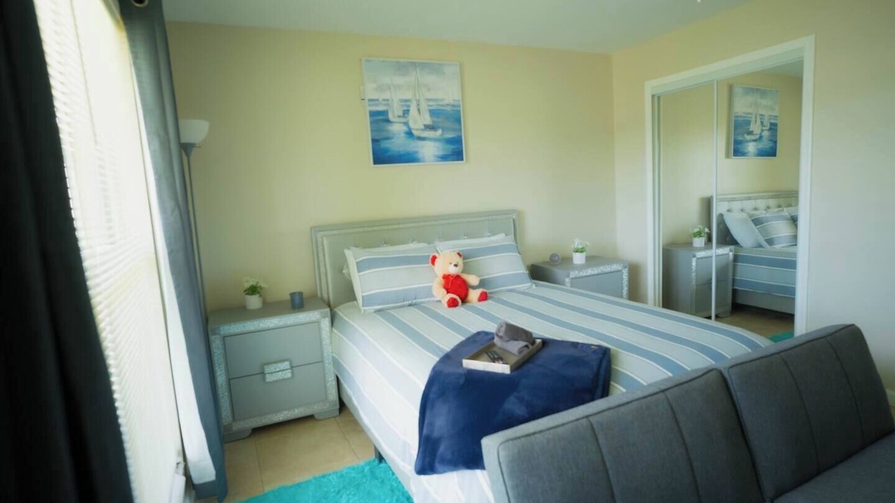 Photo of Bedroom in Sunrise