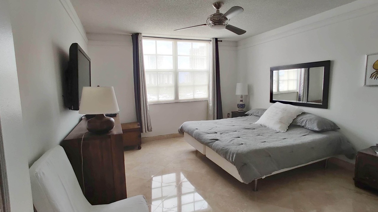 Photo of Bedroom in Aventura