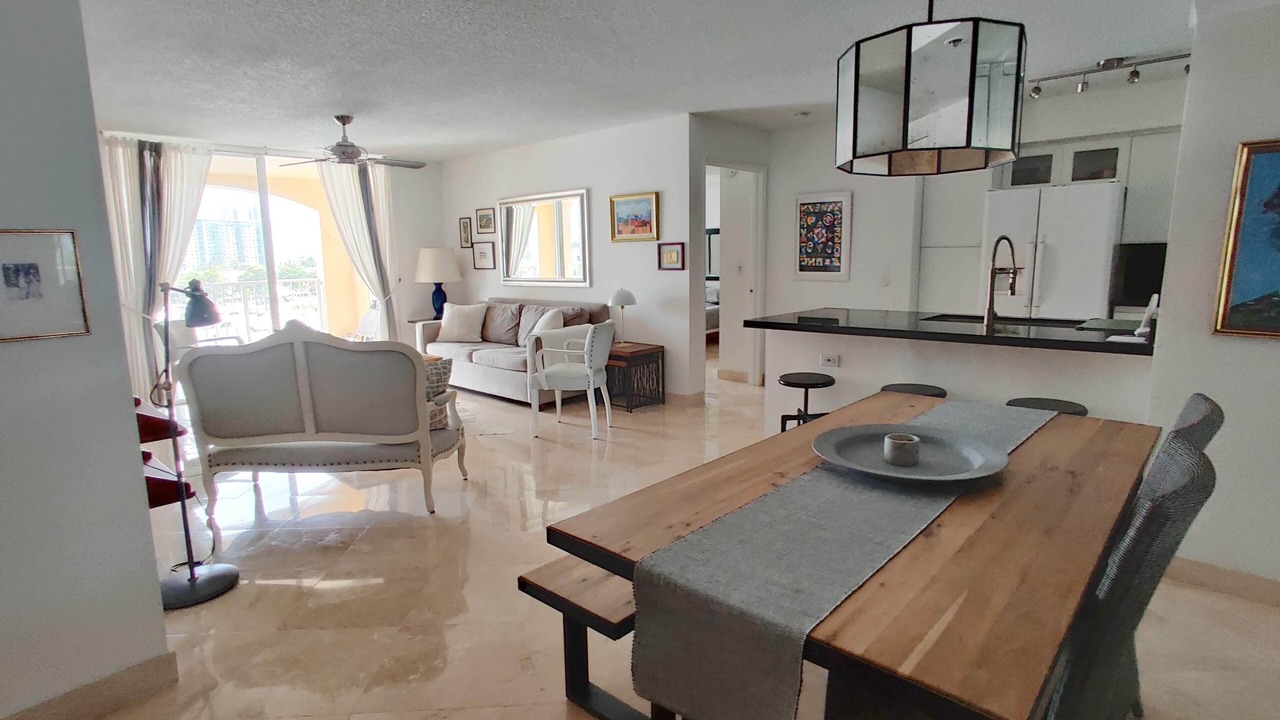 Photo of Livingroom in Aventura