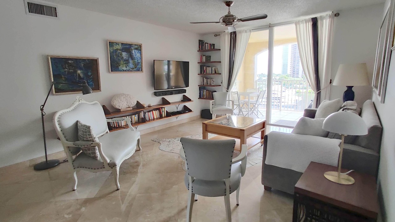 Photo of Livingroom in Aventura