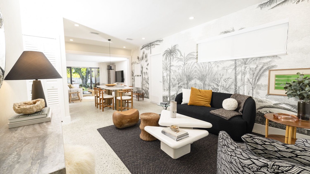 Photo of Livingroom in Wilton Manors