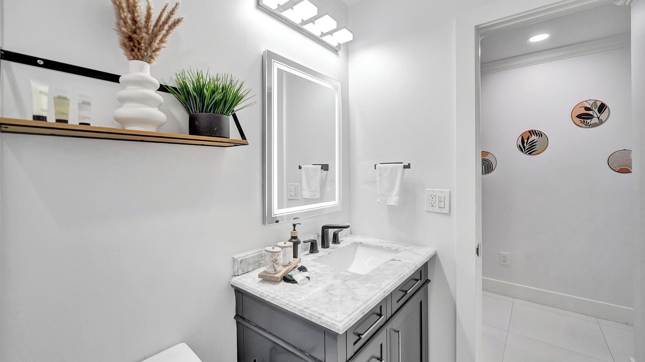 Photo of Bathroom in Driftwood