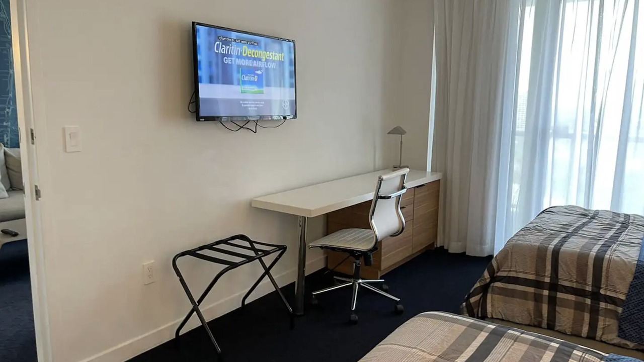 Photo of Bedroom in Hallandale Beach