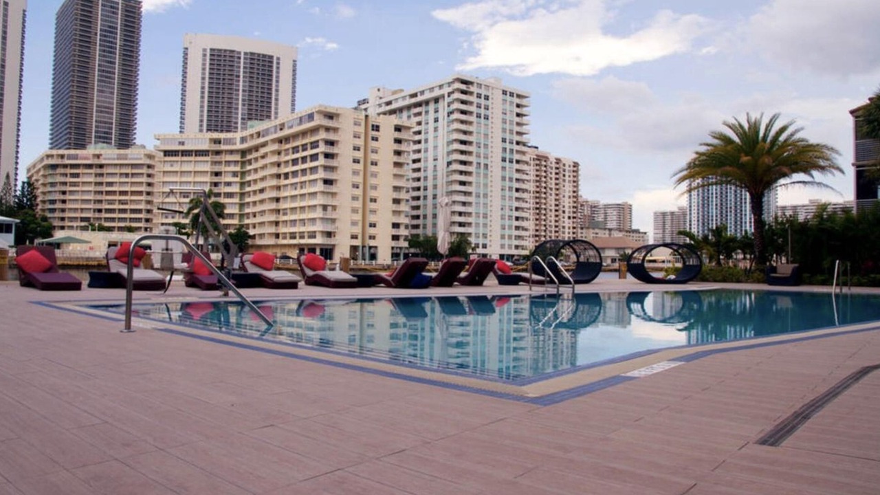 Photo of Outdoor in Hallandale Beach