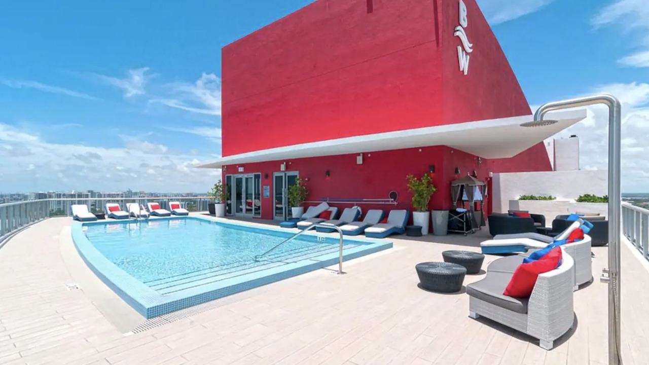 Photo of Outdoor in Hallandale Beach