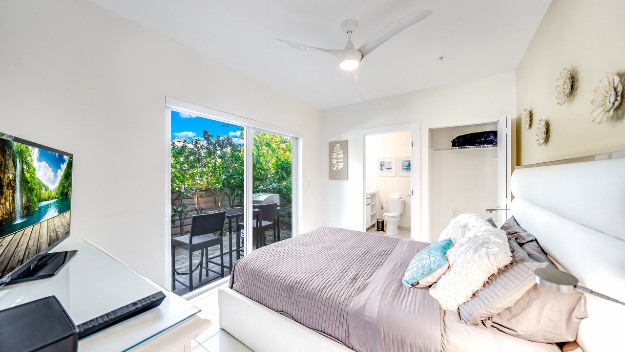 Photo of Bedroom in Pompano Beach