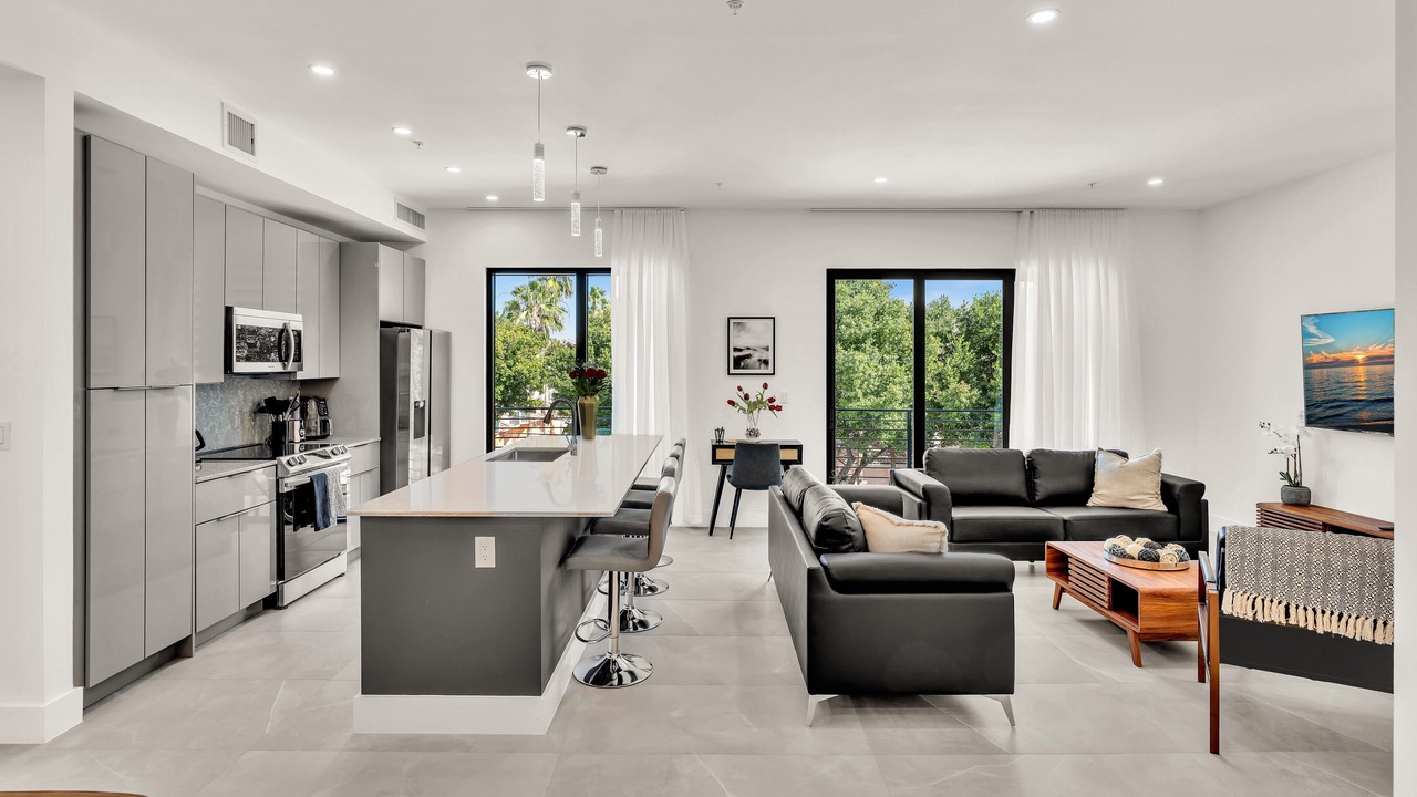 Photo of Livingroom in Harbordale