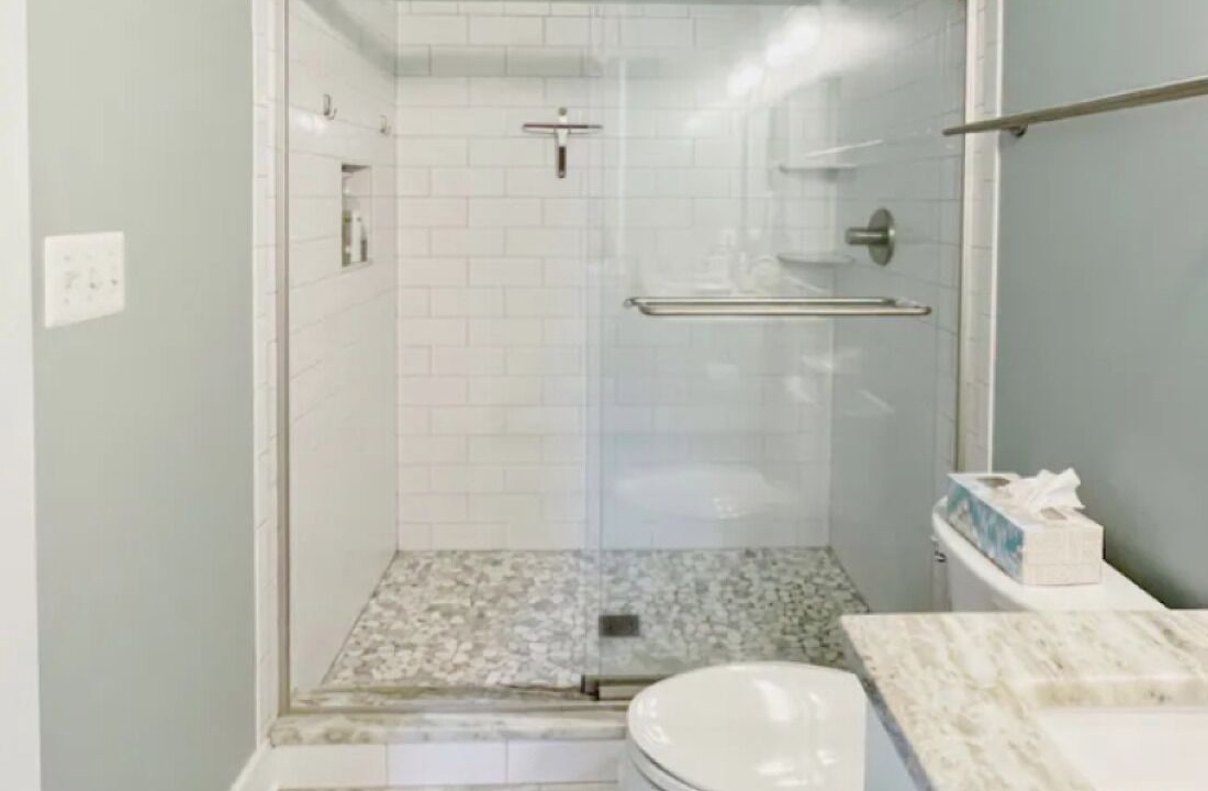 Photo of Bathroom in Colonial Beach
