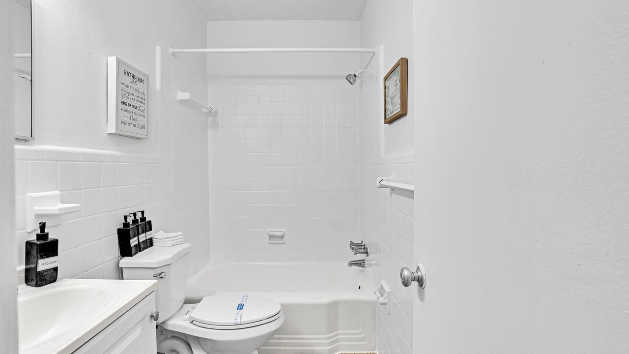 Photo of Bathroom in Downtown Hollywood