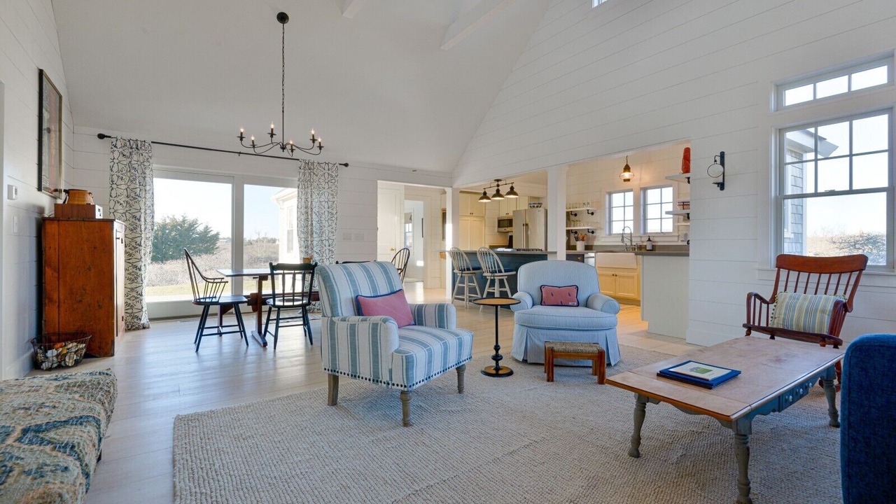 Photo of Livingroom in Tom Nevers