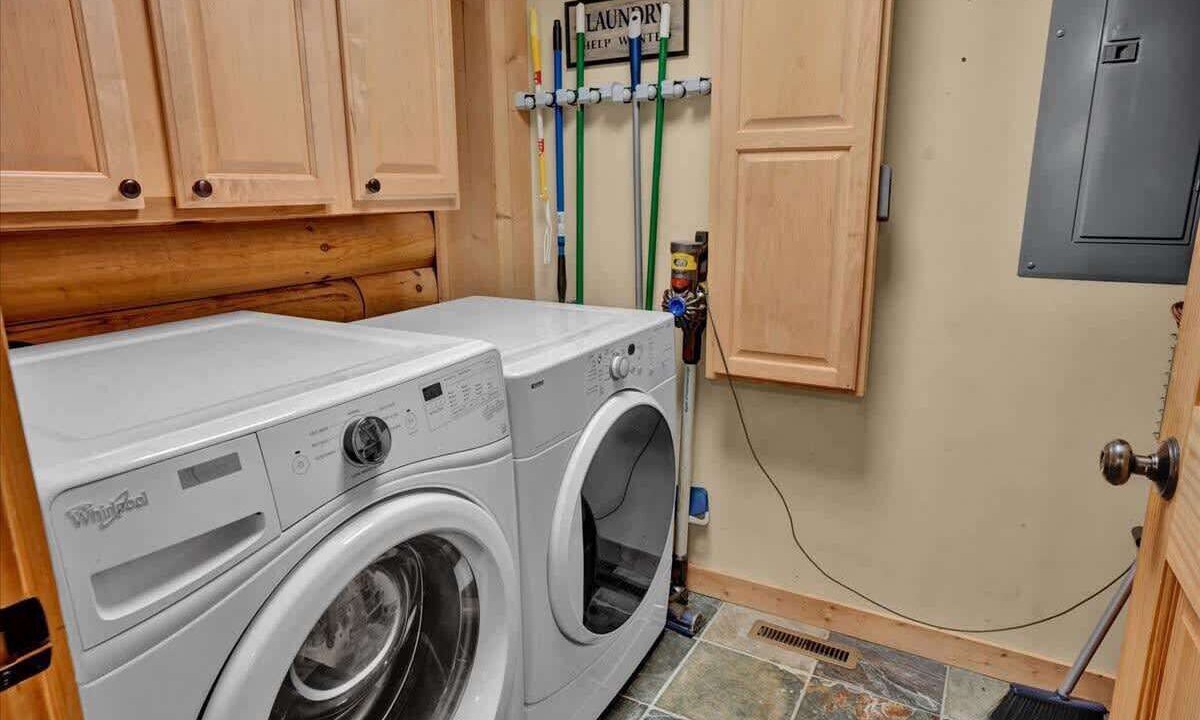 Photo of Bedroom in Gouldsboro