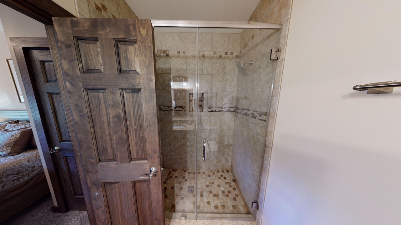 Photo of Bathroom in Edray