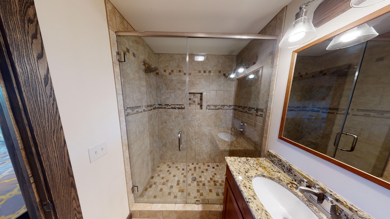 Photo of Bathroom in Edray