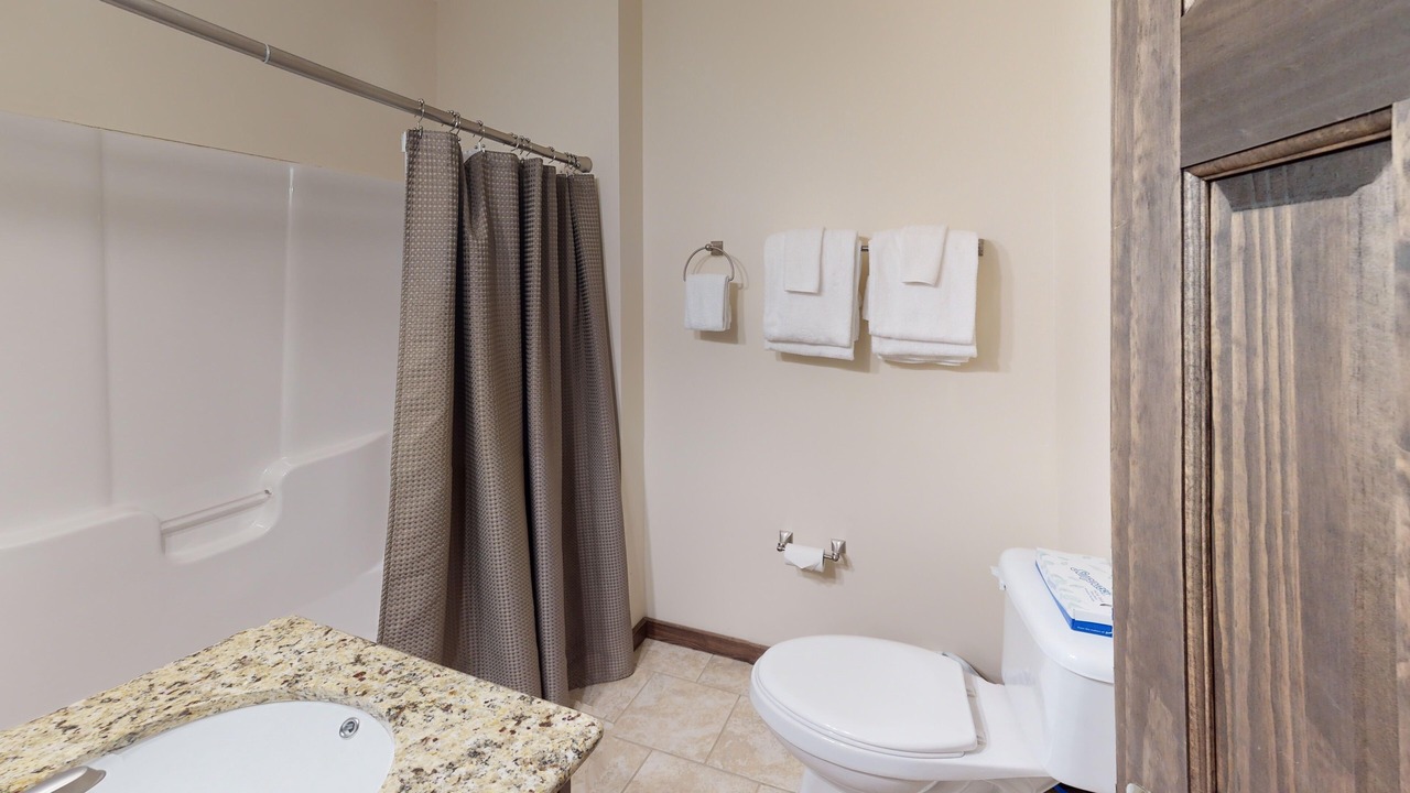 Photo of Bathroom in Edray