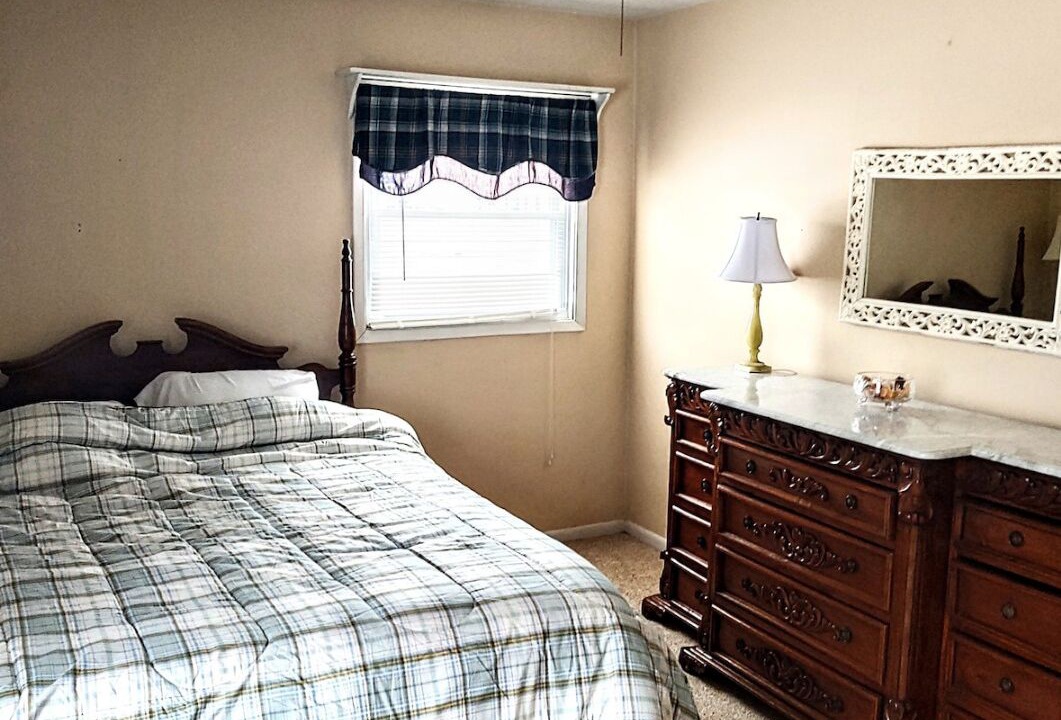 Photo of Bedroom in Algonquin