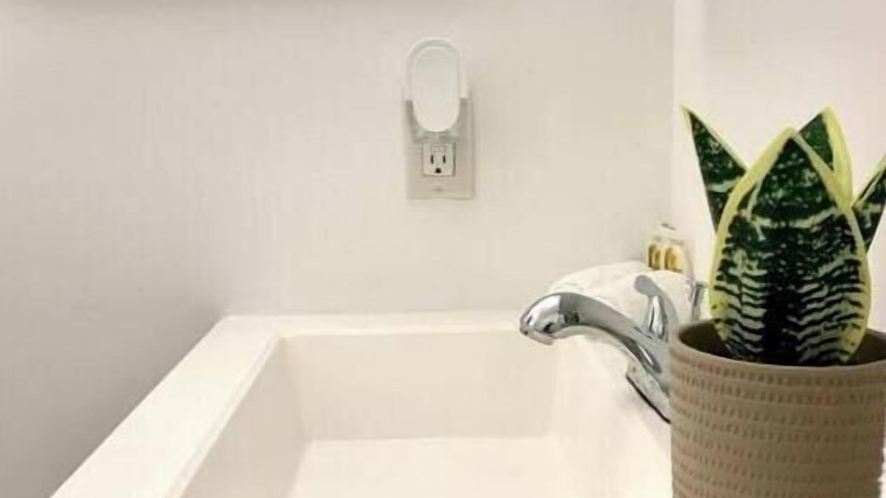 Photo of Bathroom in Allapattah