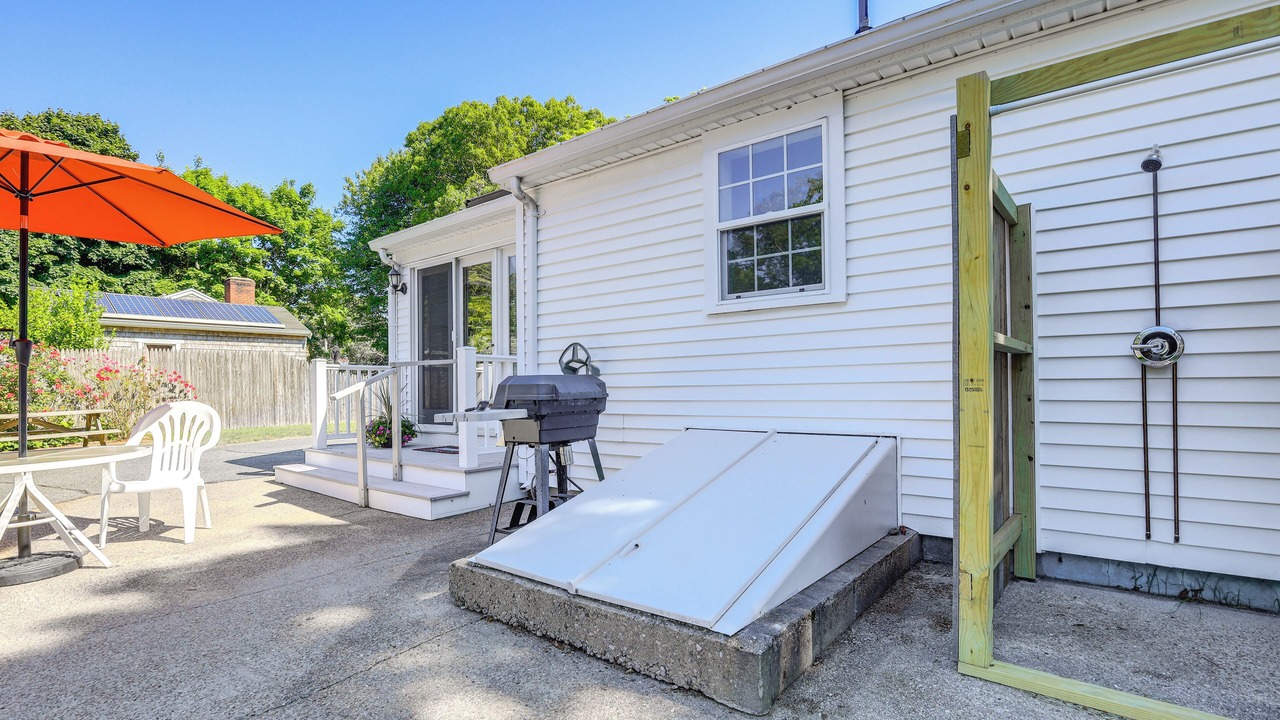 Photo of Patio Balcony in South Yarmouth