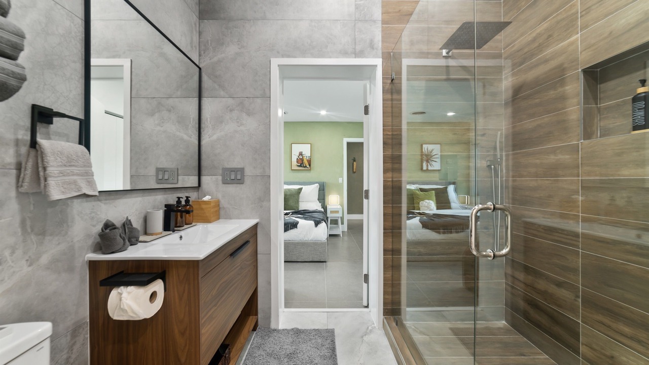 Photo of Bathroom in Park East