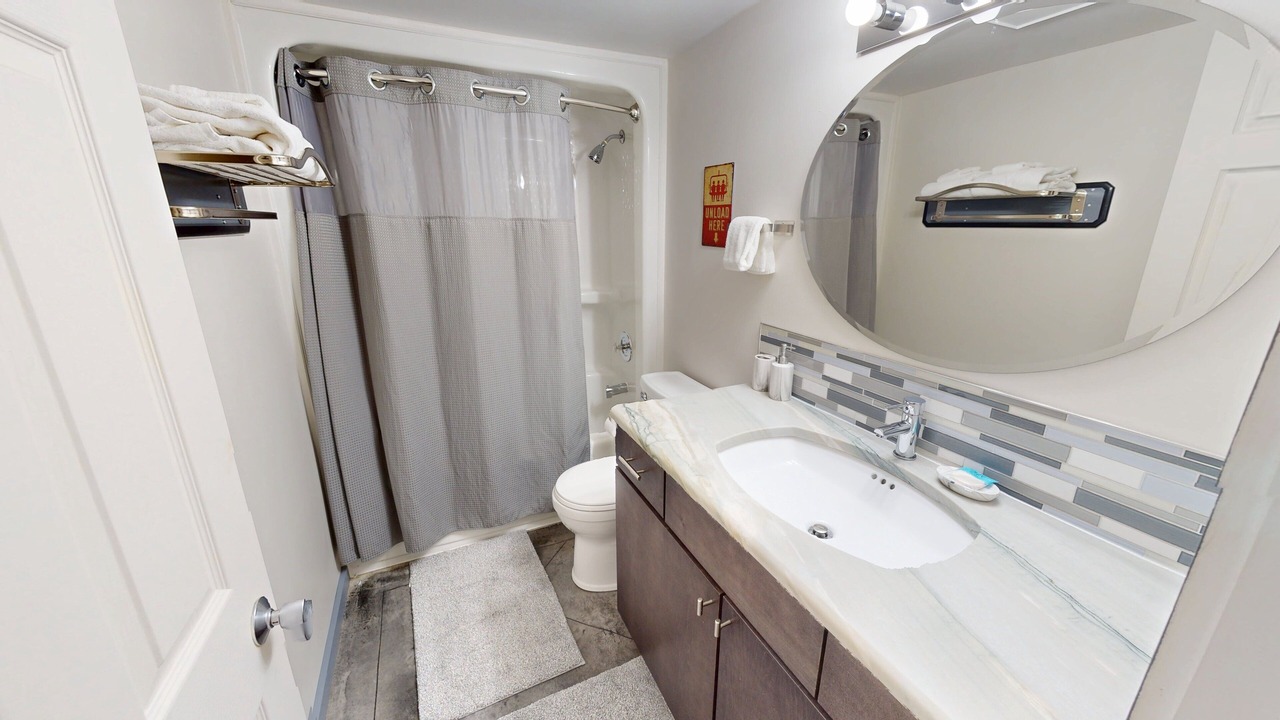 Photo of Bathroom in Snowshoe