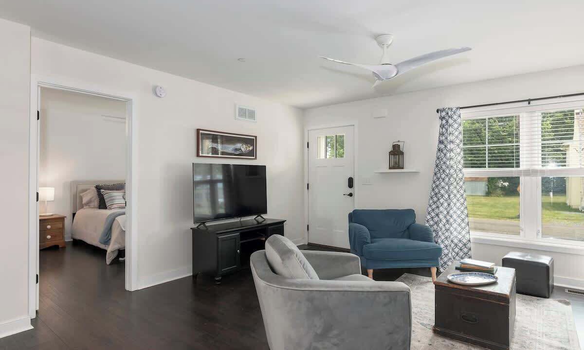 Photo of Livingroom in Tilghman