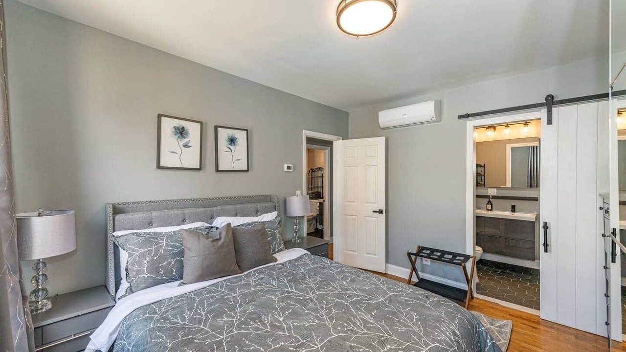 Photo of Bedroom in McGinley Square