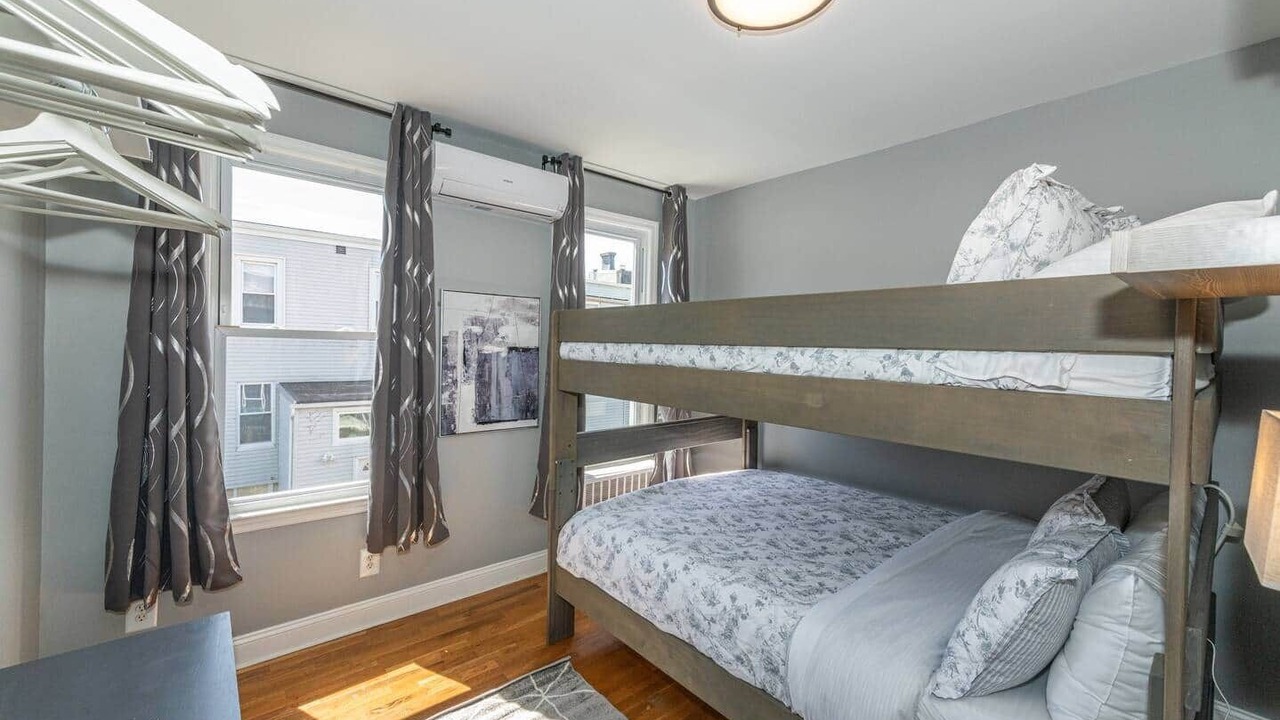 Photo of Bedroom in McGinley Square