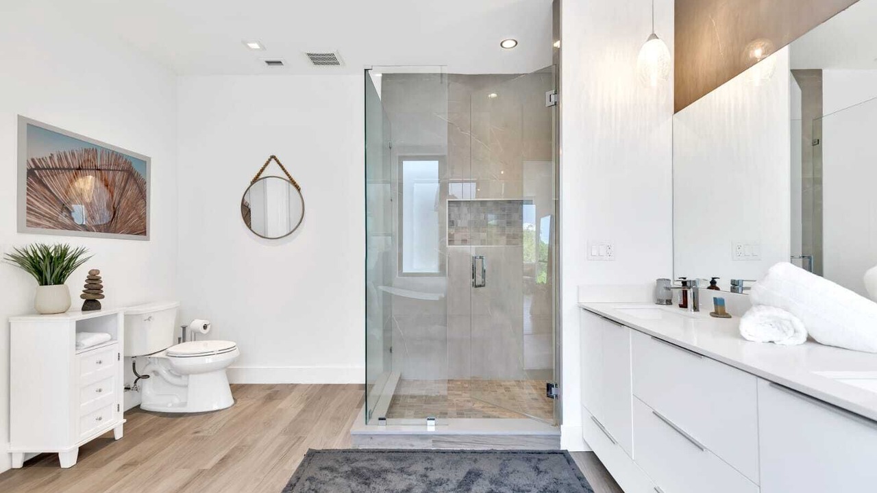 Photo of Bathroom in Victoria Park
