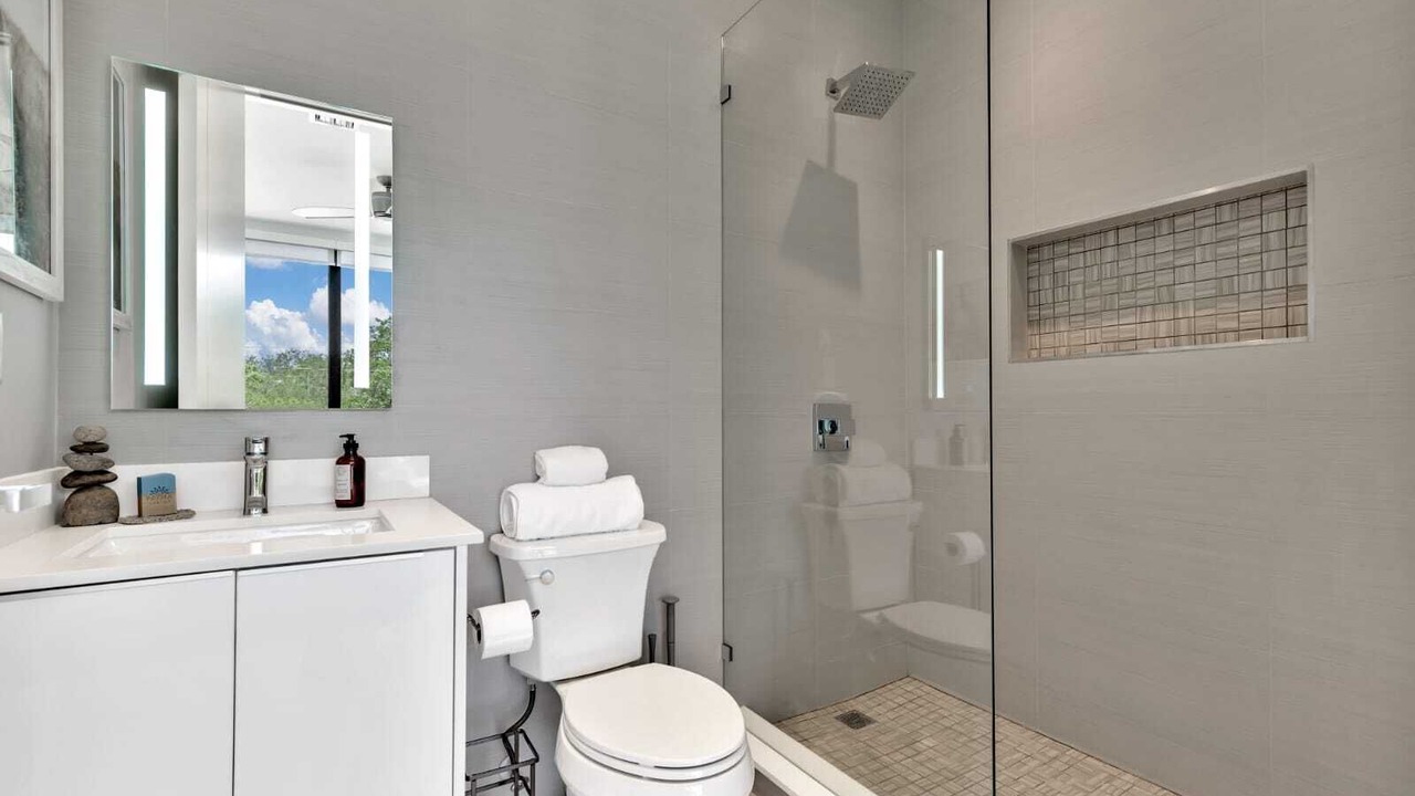 Photo of Bathroom in Victoria Park