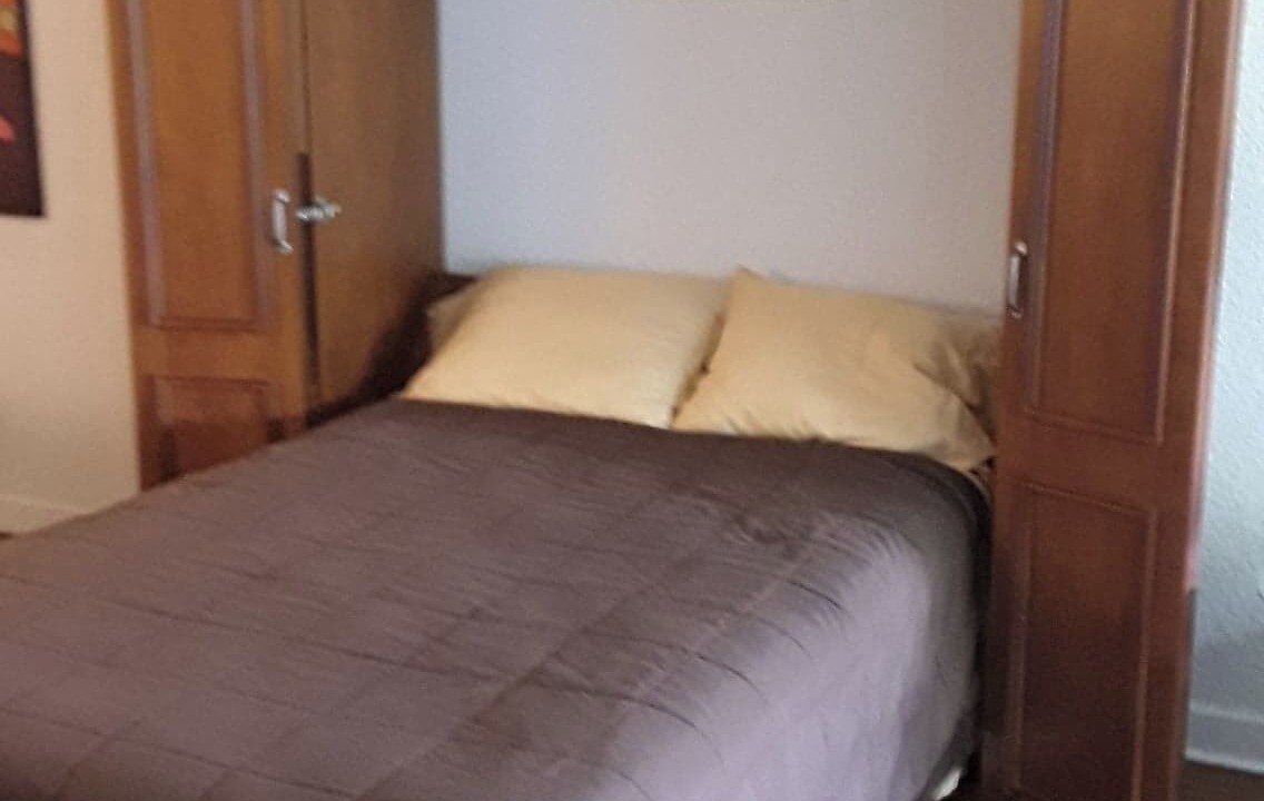 Photo of Bedroom in Hollywood South Central Beach