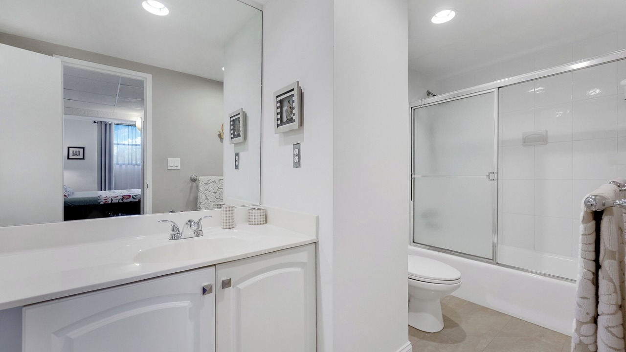 Photo of Bathroom in Hollywood South Central Beach