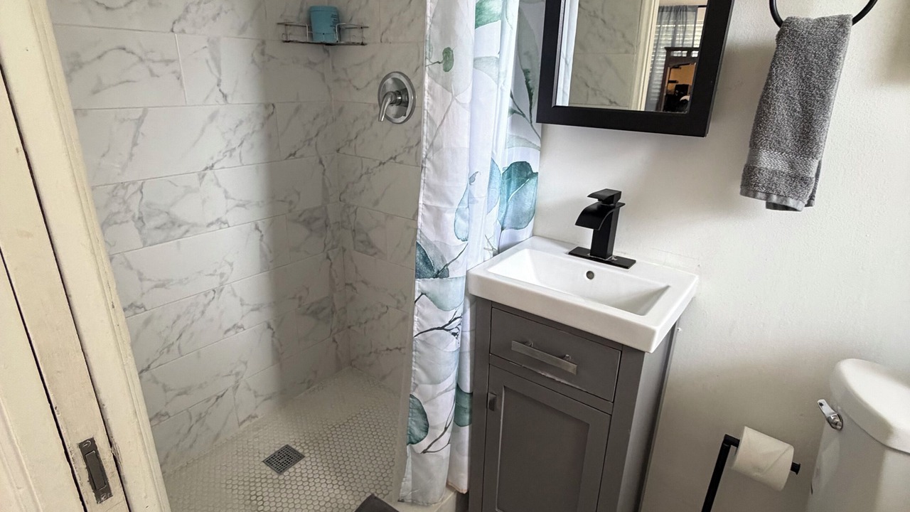 Photo of Bathroom in Highland Garden