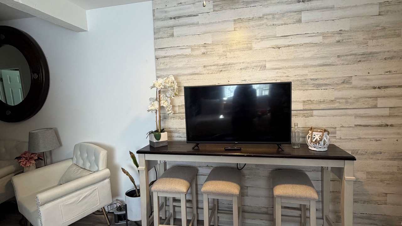 Photo of Livingroom in Highland Garden