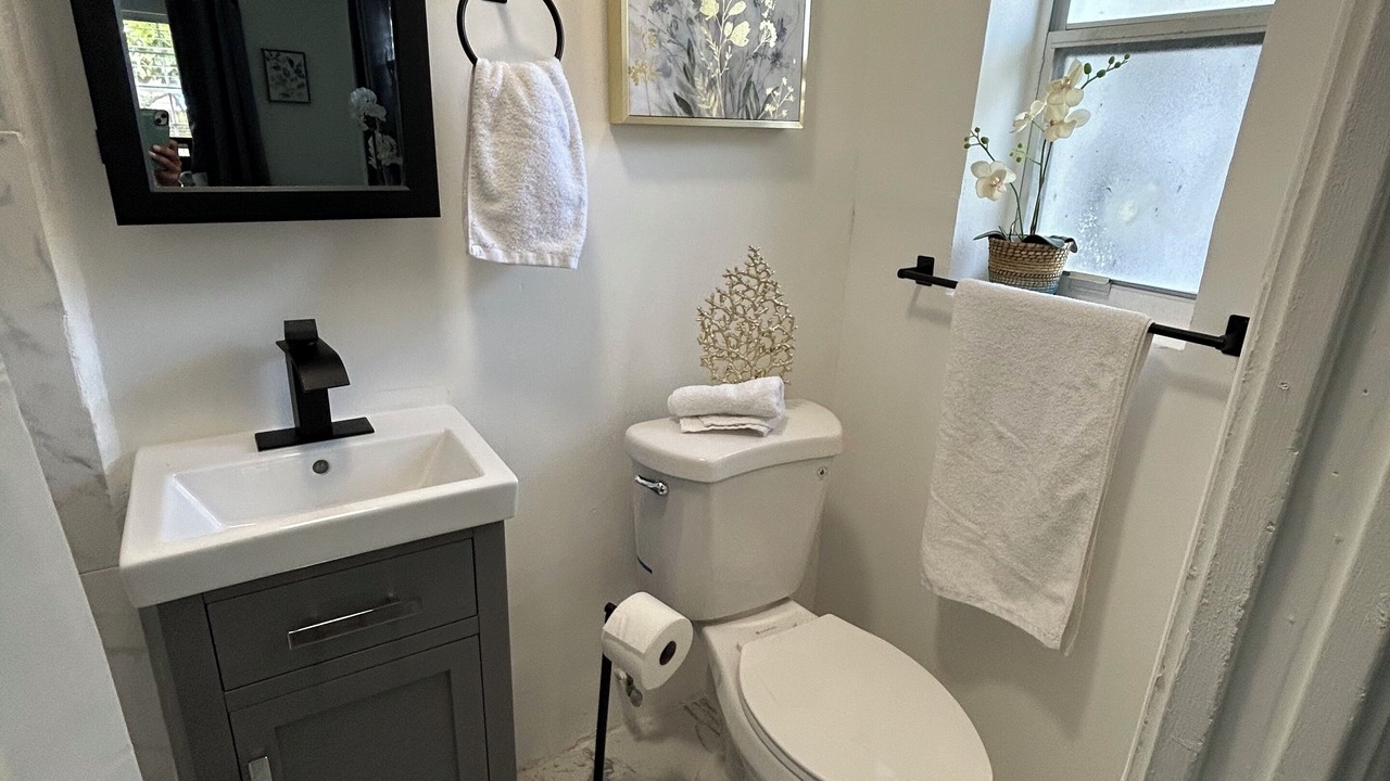 Photo of Bathroom in Highland Garden