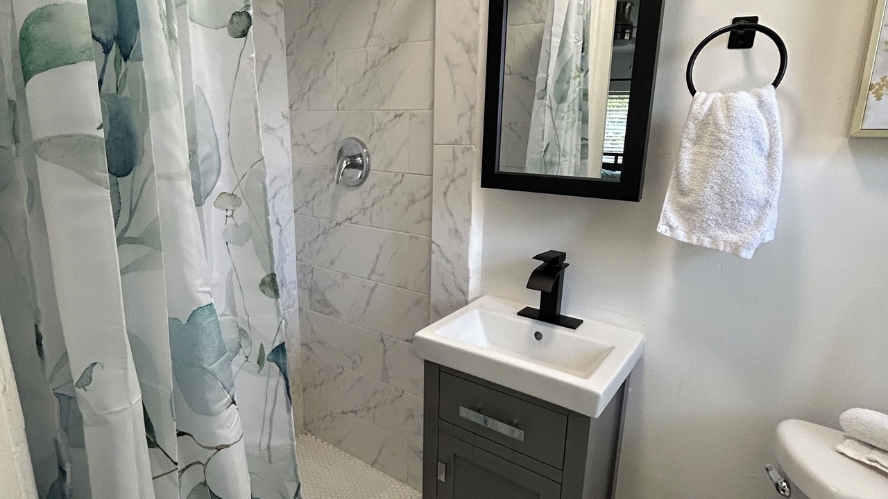 Photo of Bathroom in Highland Garden