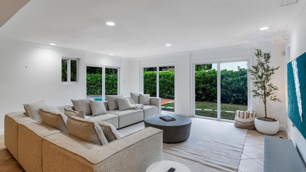 Photo of Livingroom in El Portal