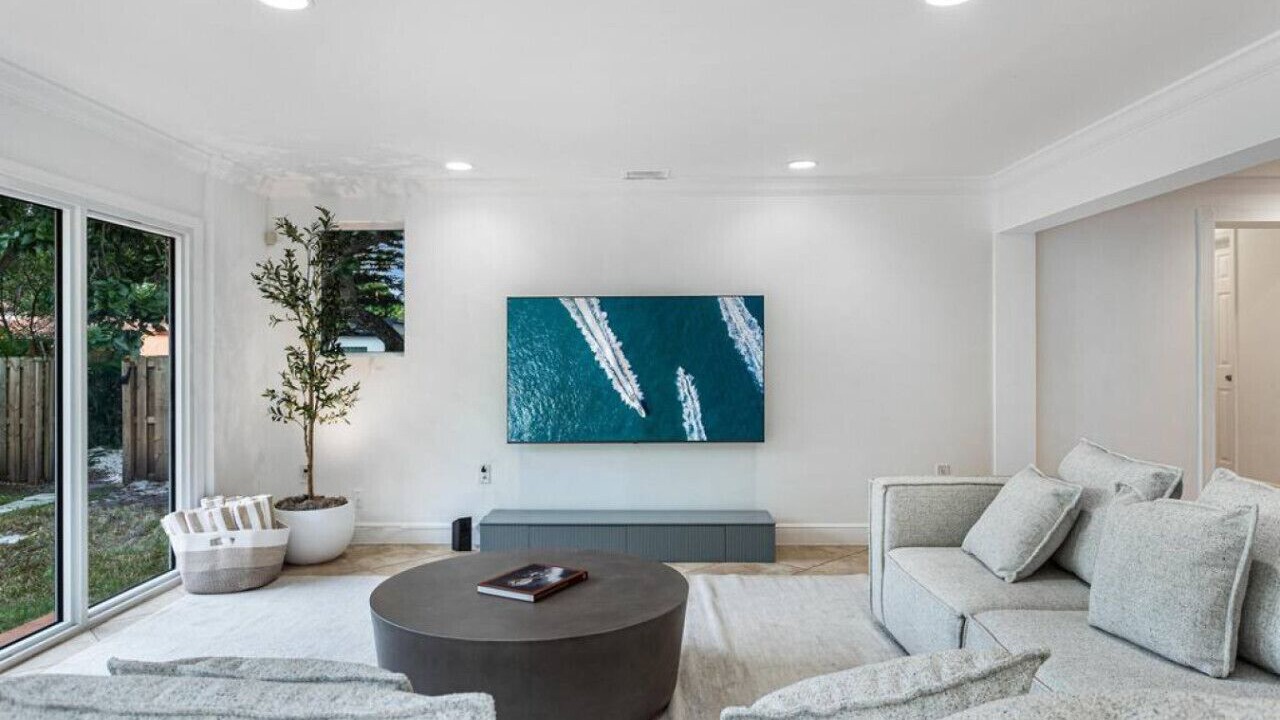 Photo of Livingroom in El Portal
