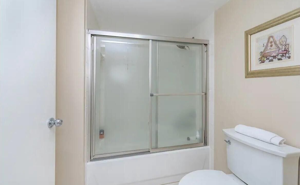 Photo of Bathroom in Aventura