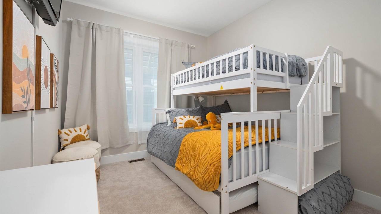 Photo of Bedroom in Caine Woods