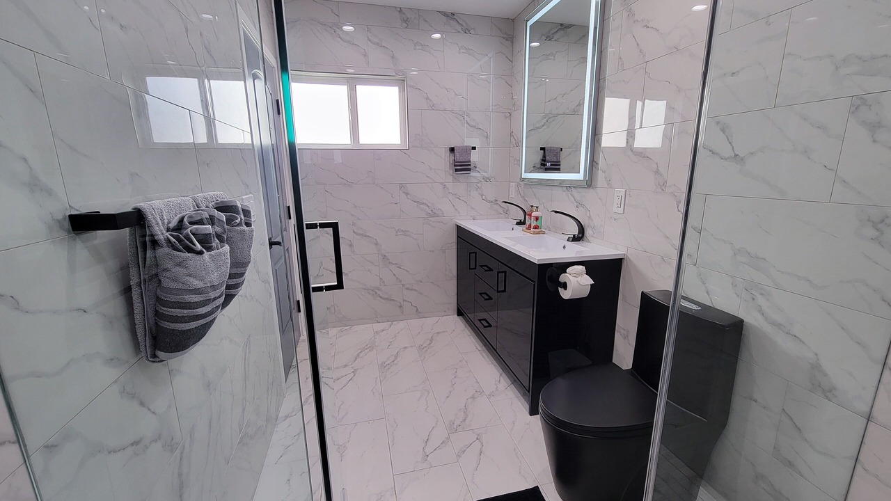 Photo of Bathroom in Los Angeles