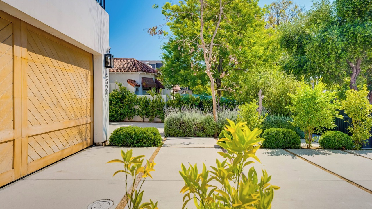 Photo of Outdoor in Studio City